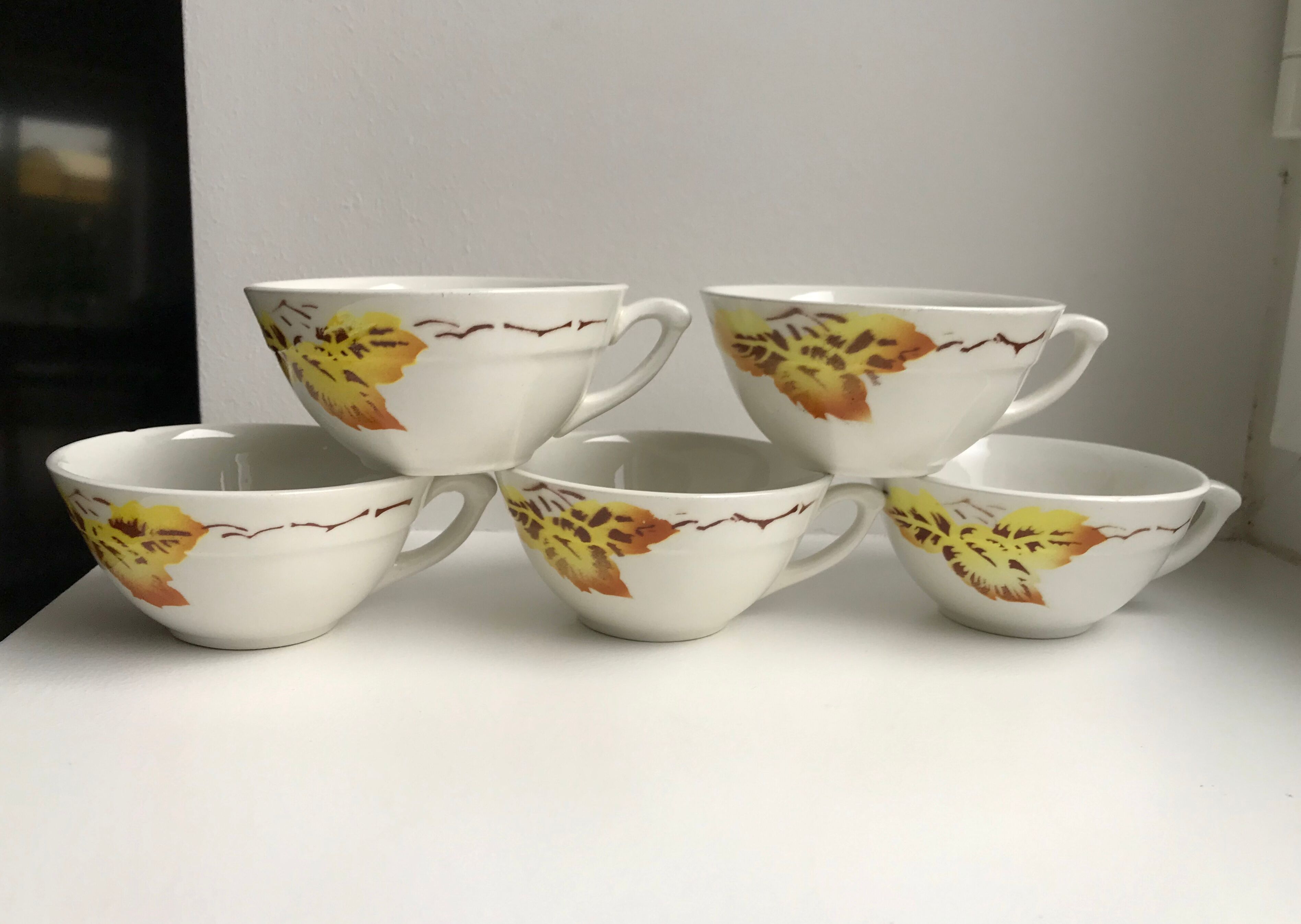 set of 5 coffee cups Badonviller 30-40s
