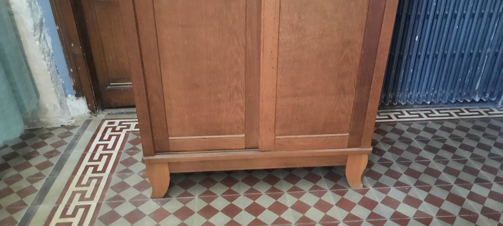 Sliding door wardrobe