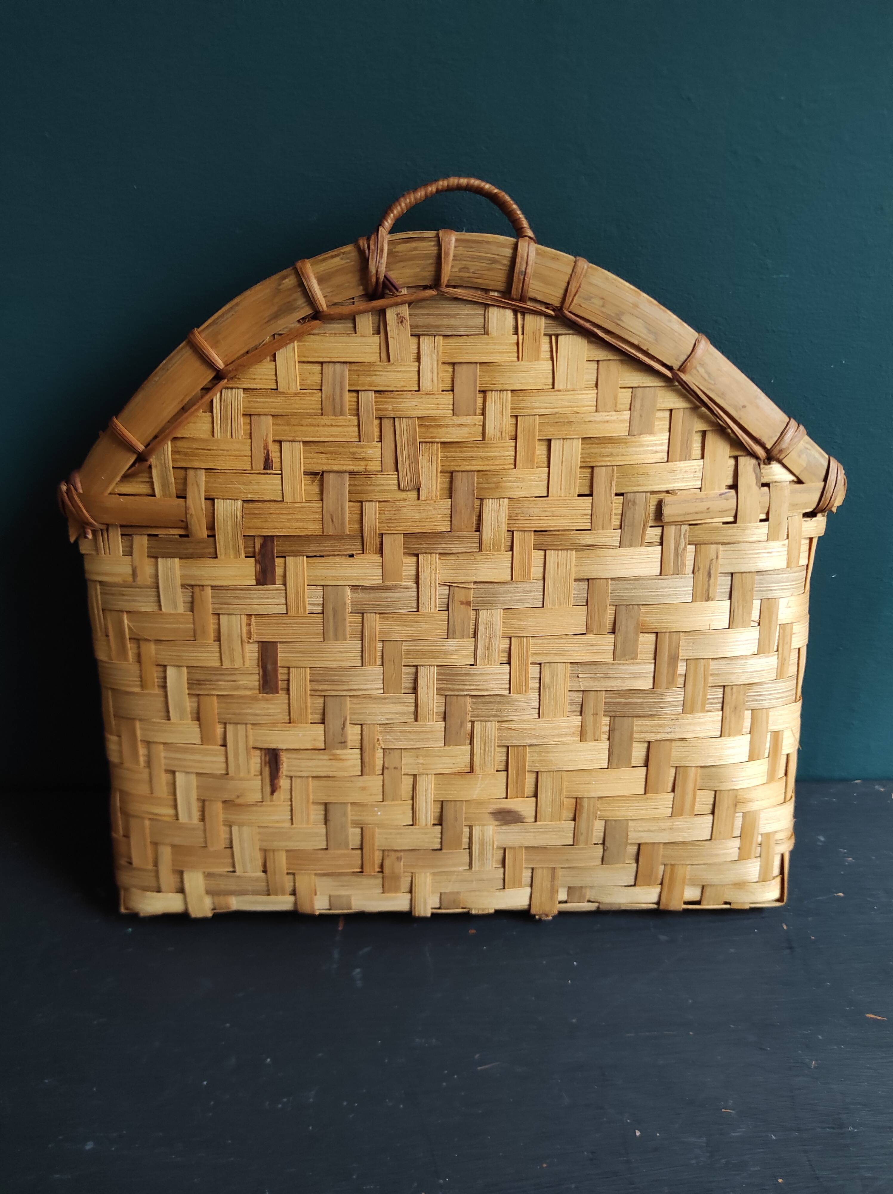French vintage basket for the wall