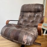 Fauteuil scandinave 1970 en bois laminé courbé et assise en cuir