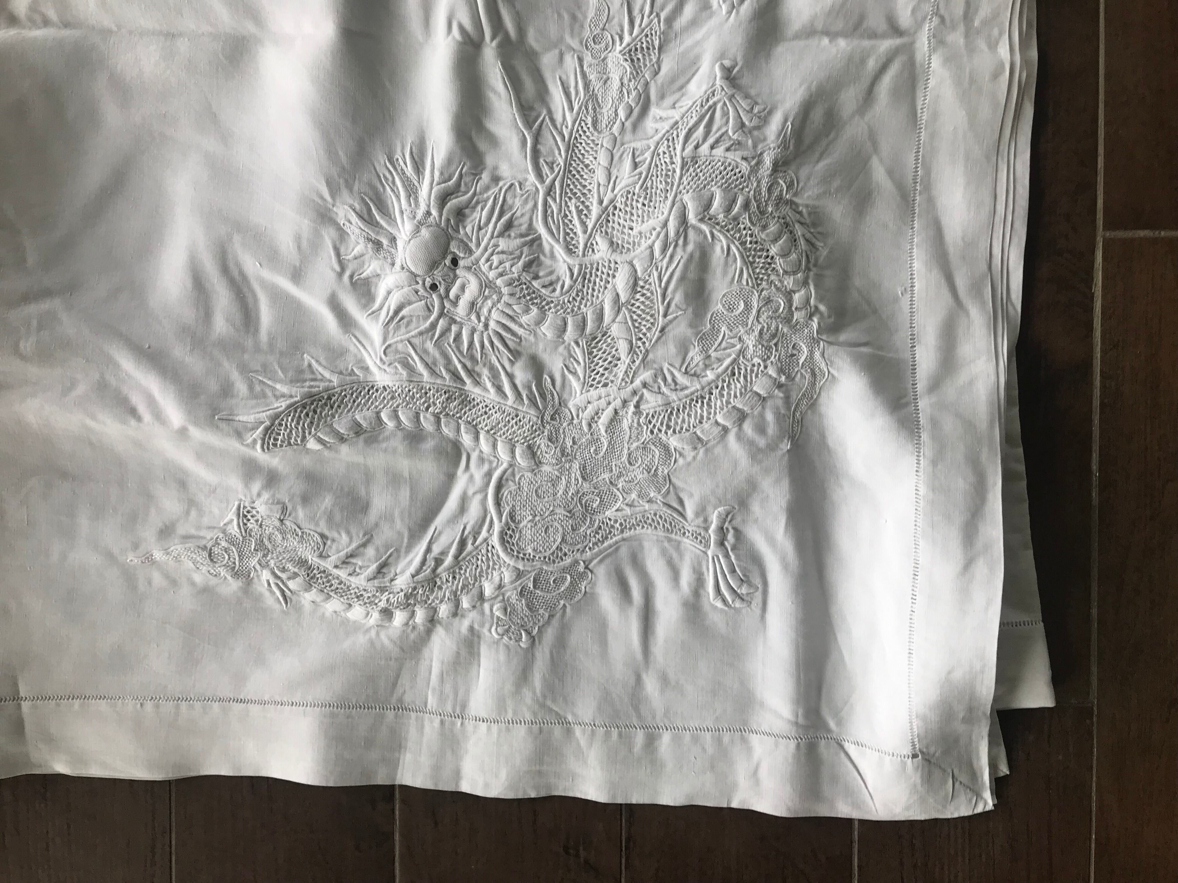 Tablecloth li!n pattern "dragons"