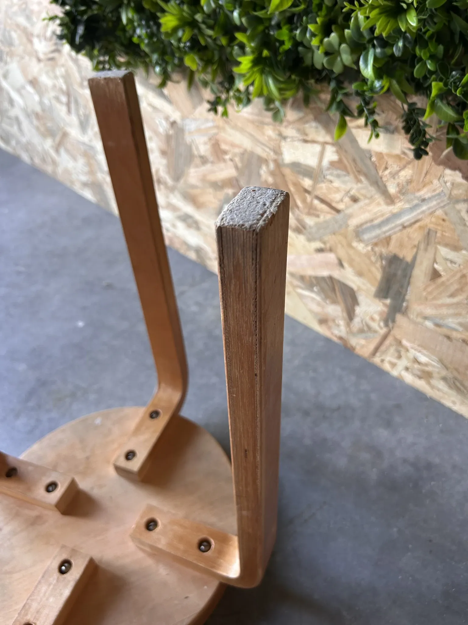 Alvar Aalto E60 stool Artek