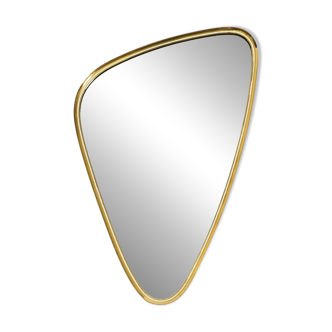 Heavy mid-century brass kidney-shaped wall mirror from Münchner Zierspiegel