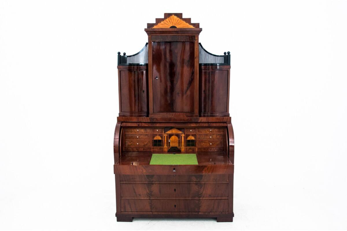 Biedermeier secretary, Northern Europe, mid 19th century.