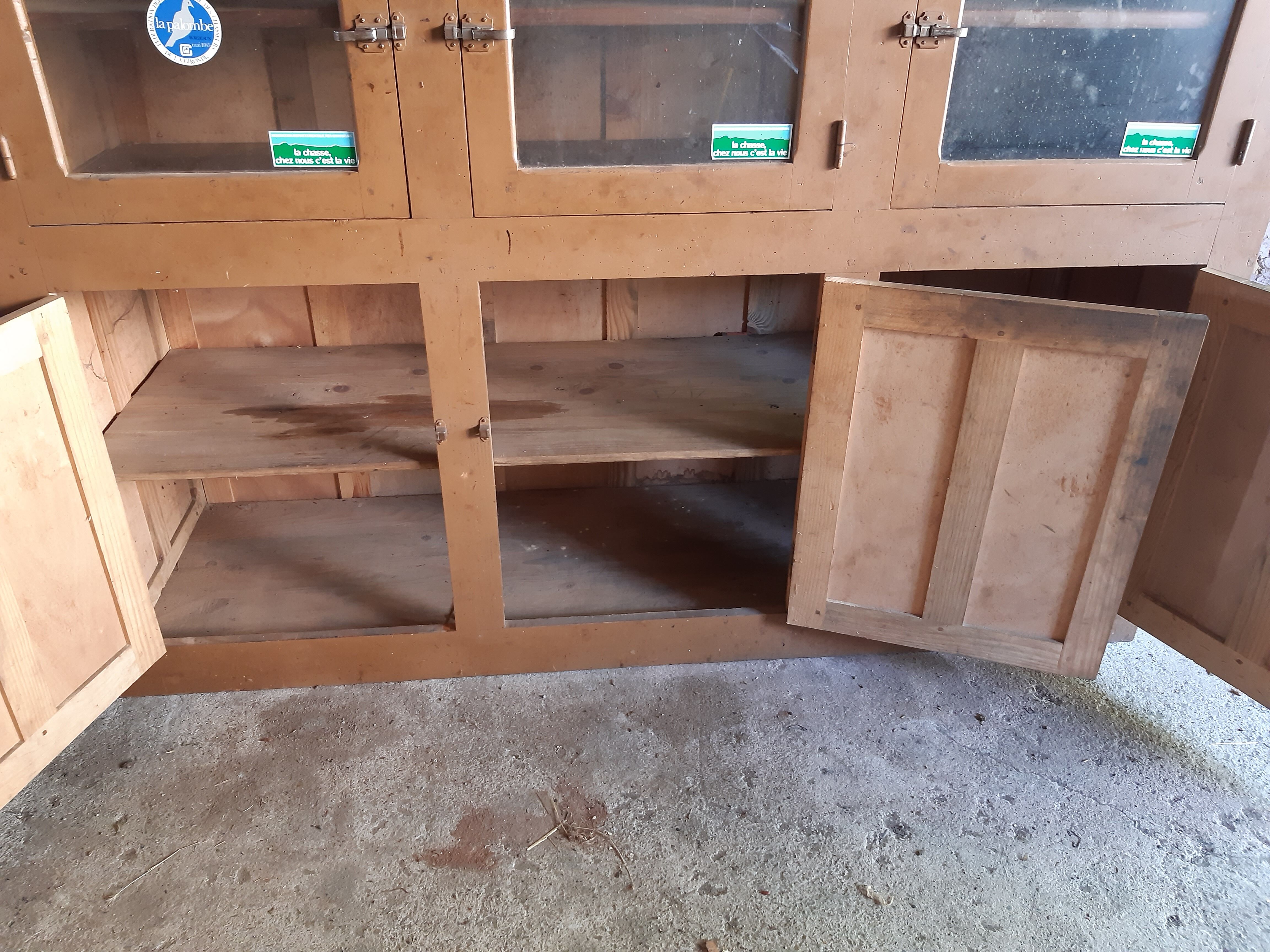 Antique gunsmith's showcase