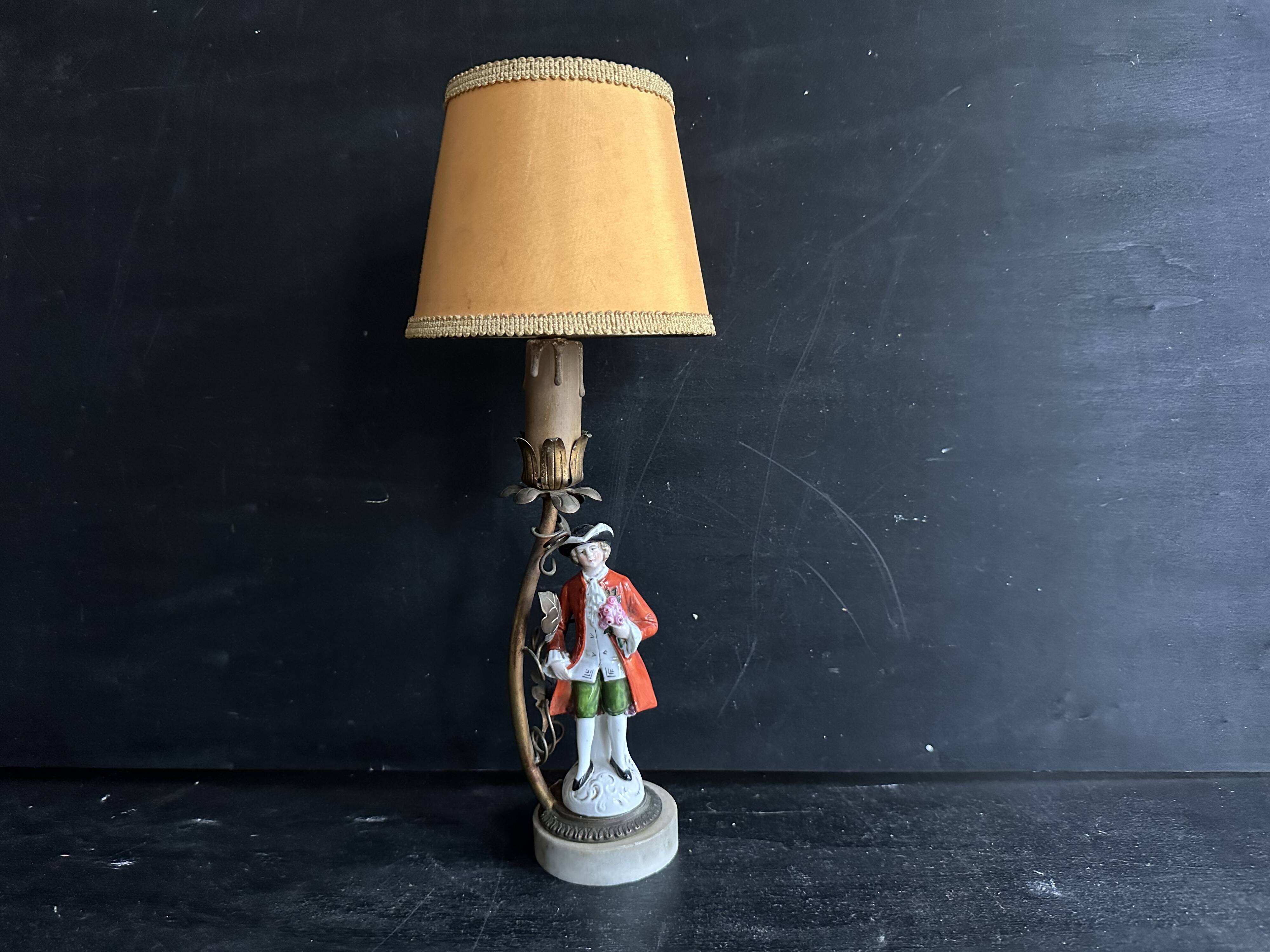 Antique porcelain marquis figurine lamp, 1940
