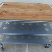 Metallic trolley with wheels, 3 levels with wooden top.