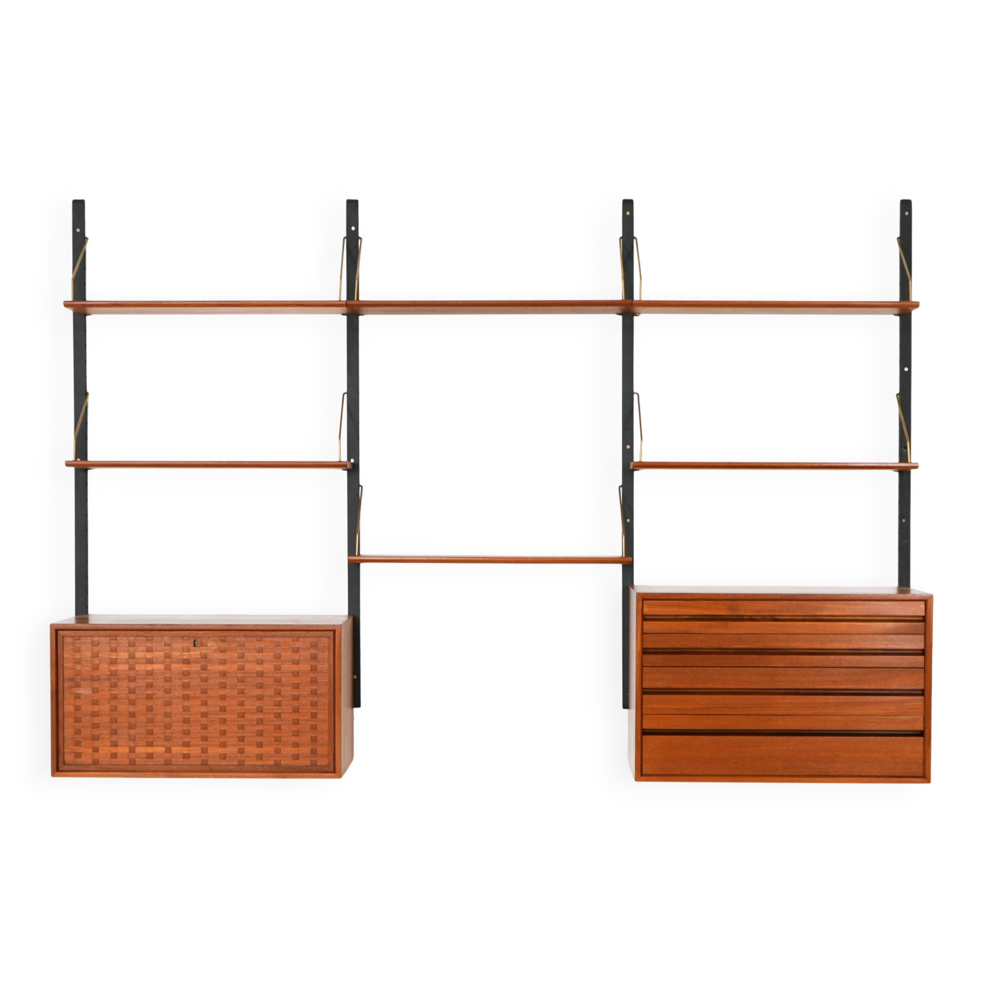 Teak modular shelving unit, Danish design, 1960s, designer: Poul Cadovius