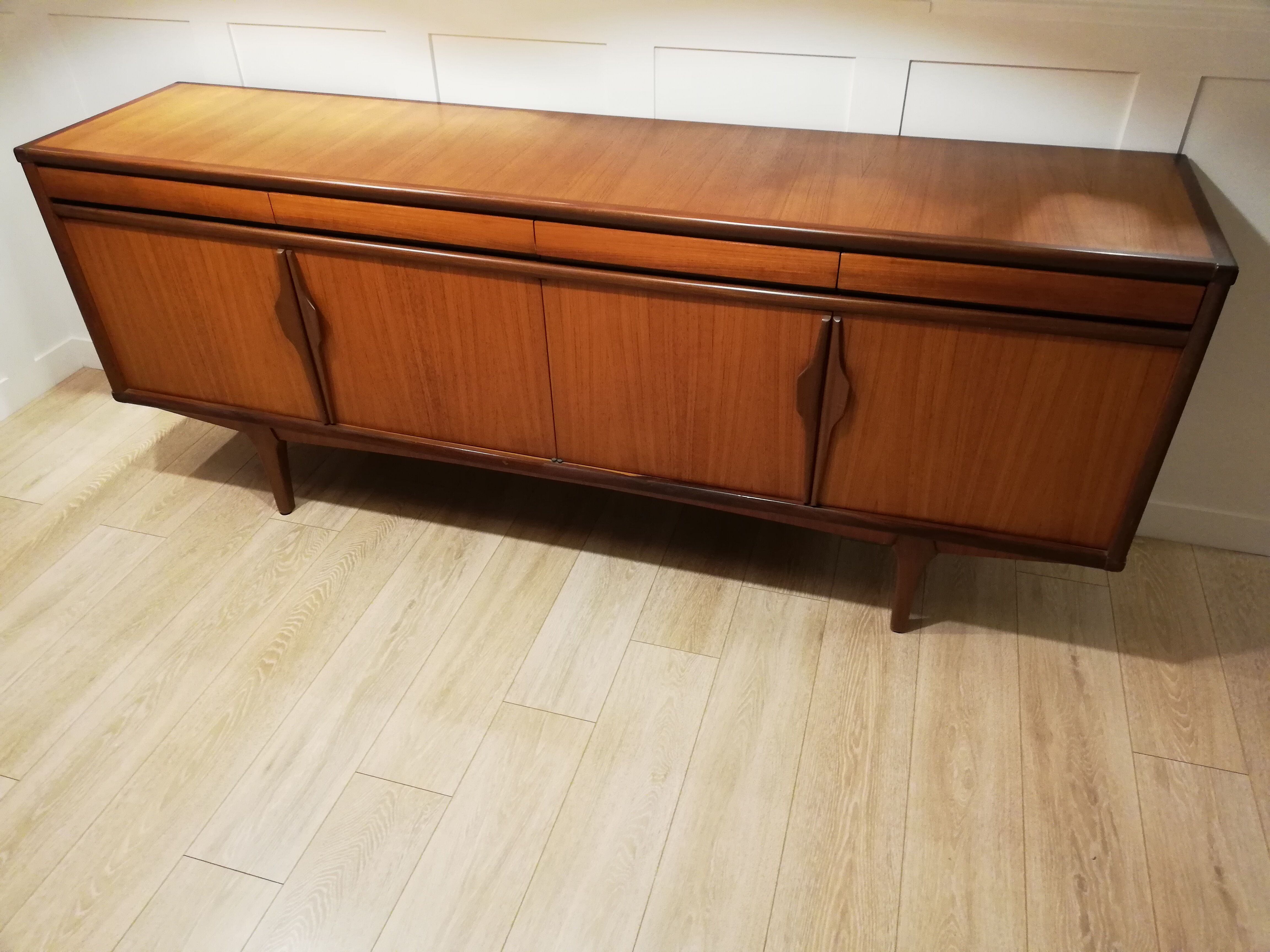 Scandinavian line in vintage teak