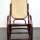 Superbe fauteuil à bascule vintage en bois courbé