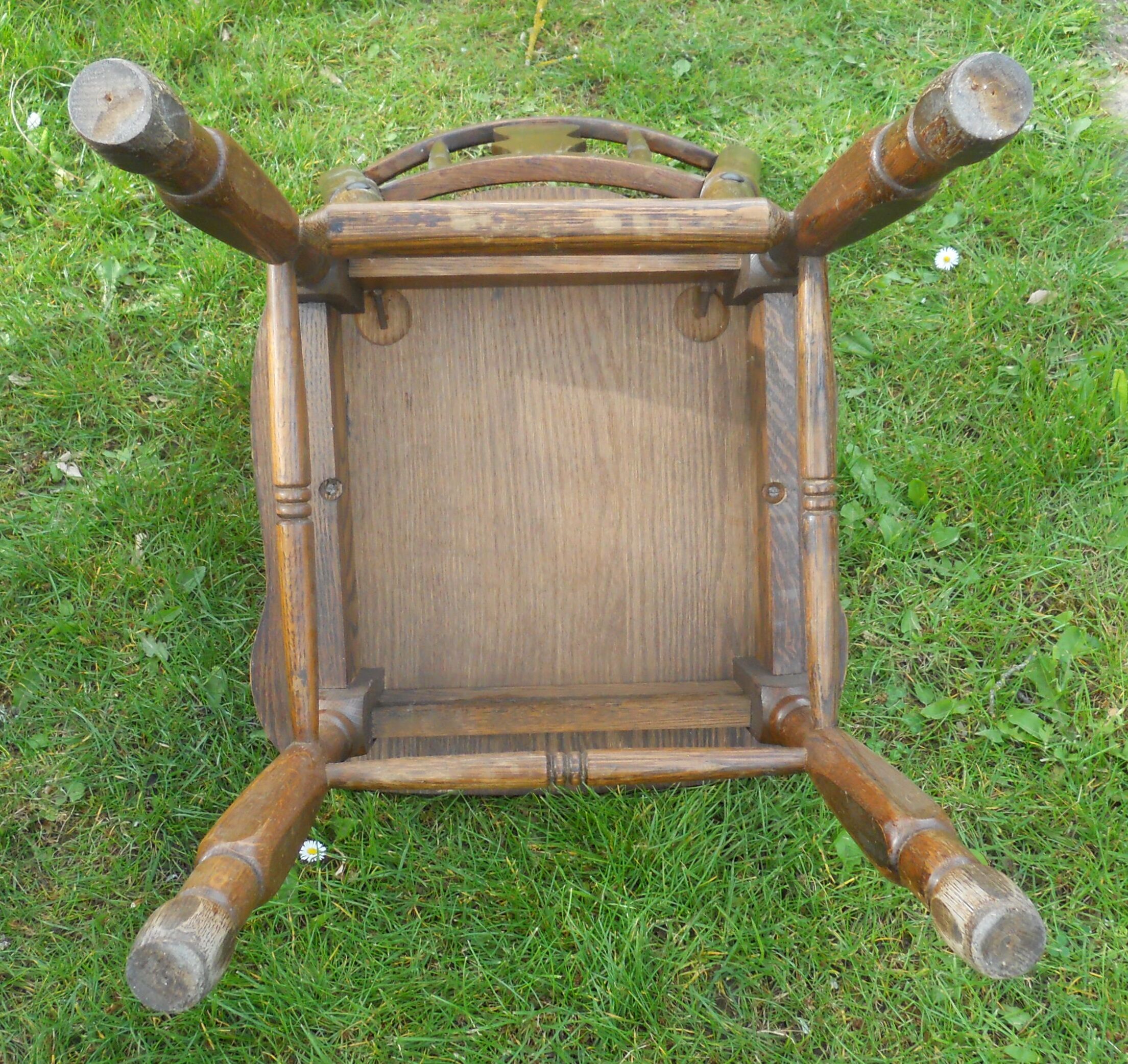 Suite de 4 chaises windsor