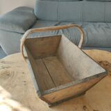 Vieux panier en bois