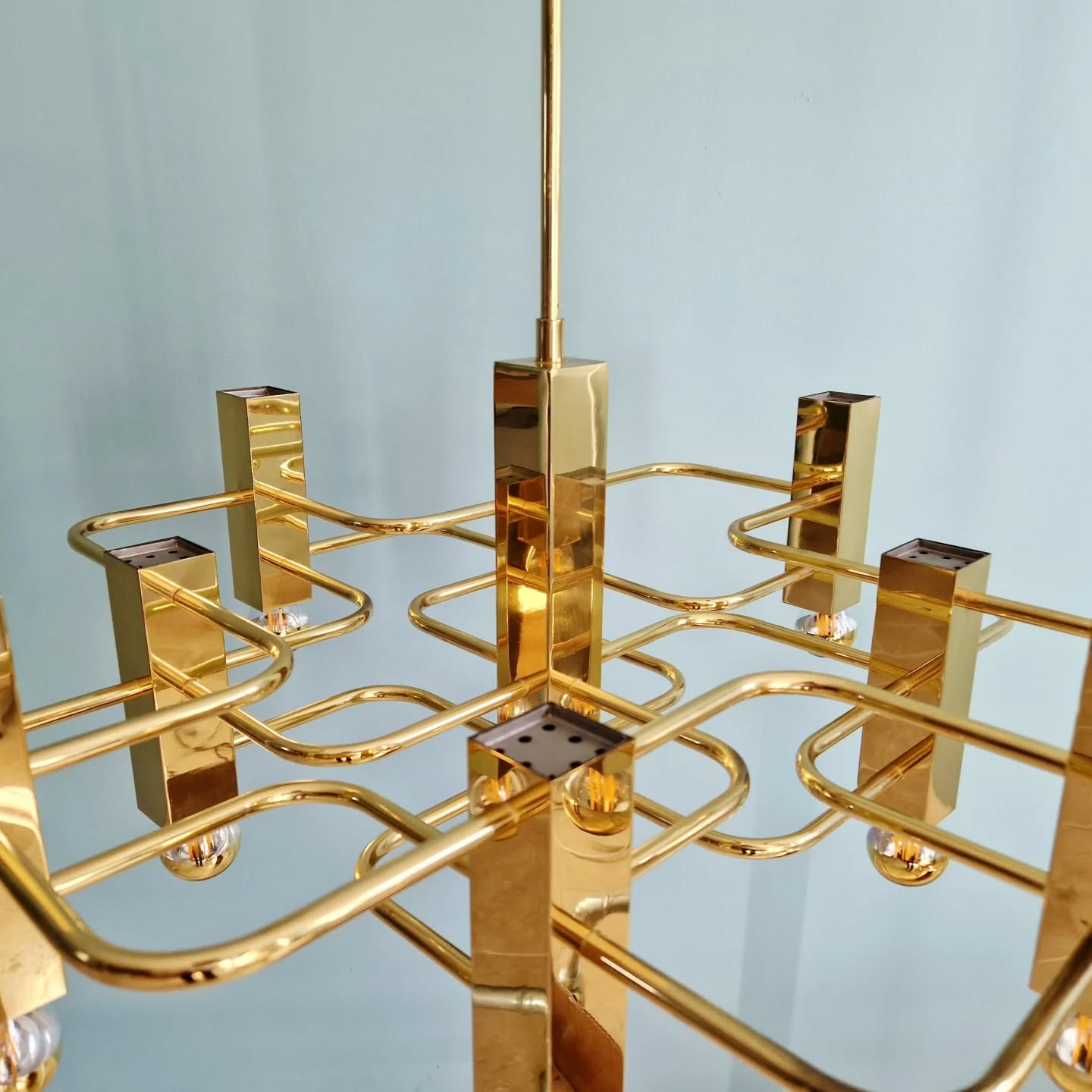 Geometric brass chandelier, design G. Sciolari, Boulanger, 1970