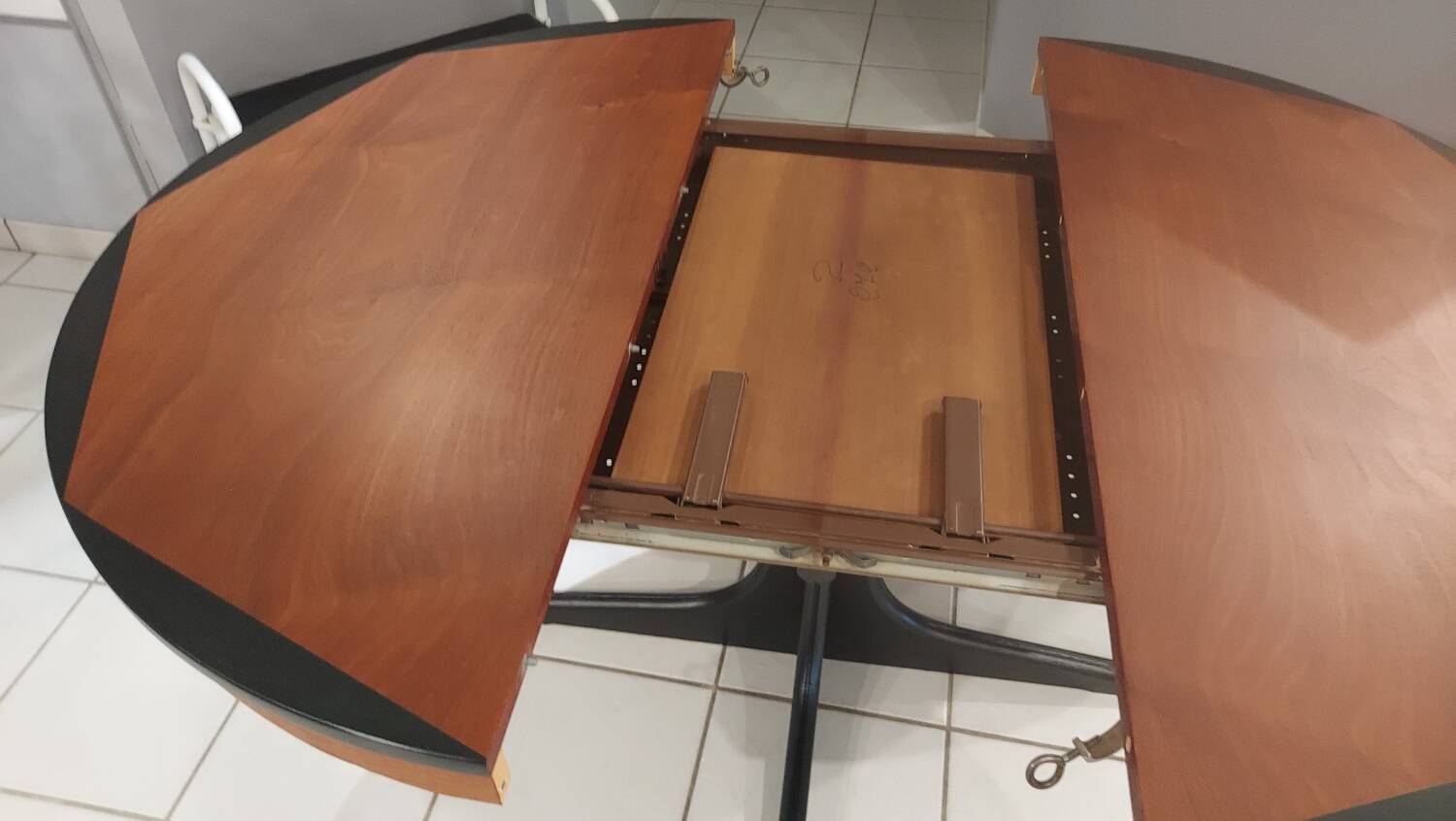 Baumann extendable table vintage 1970