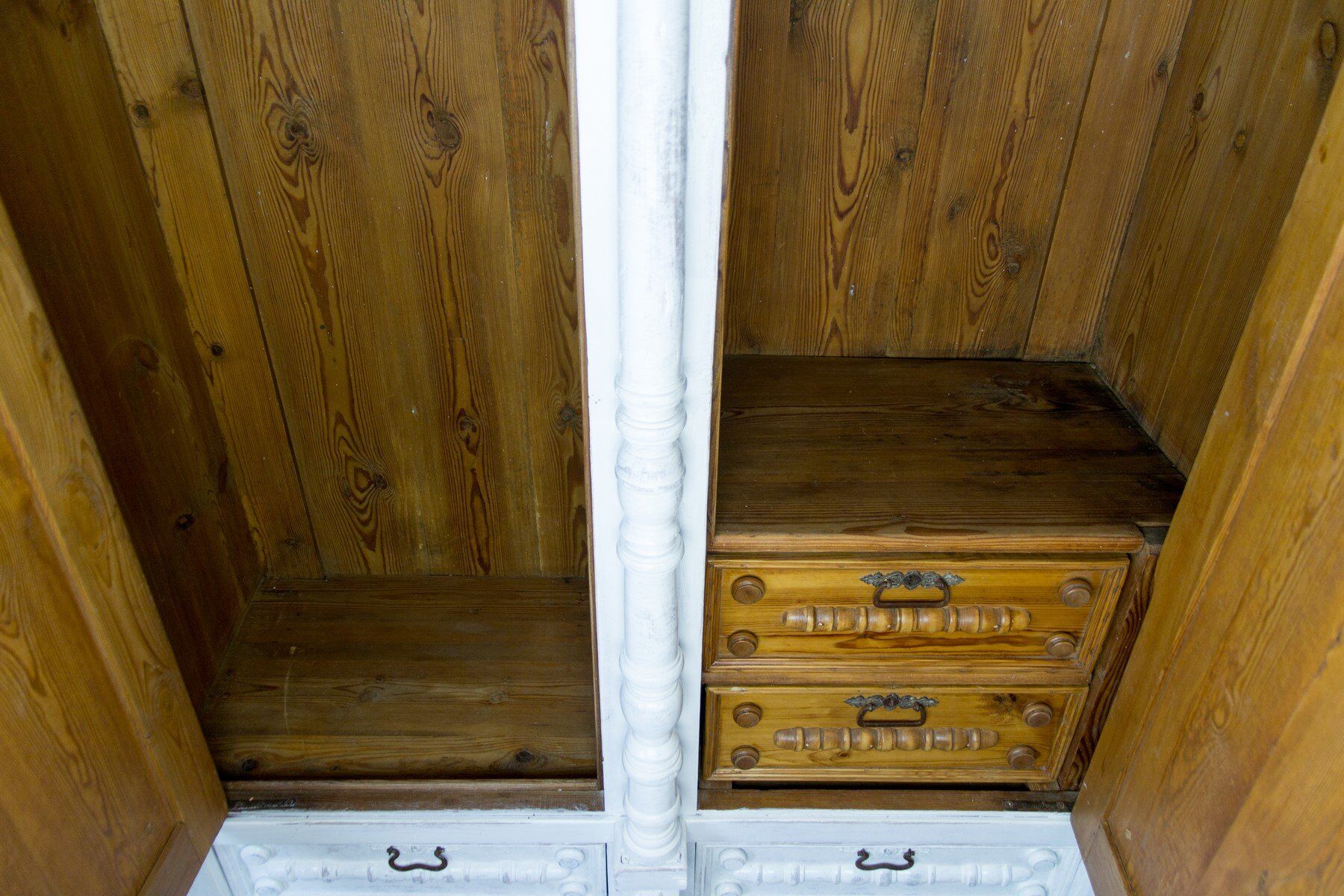 Solid pine 2-door armoire, ca. 1920s