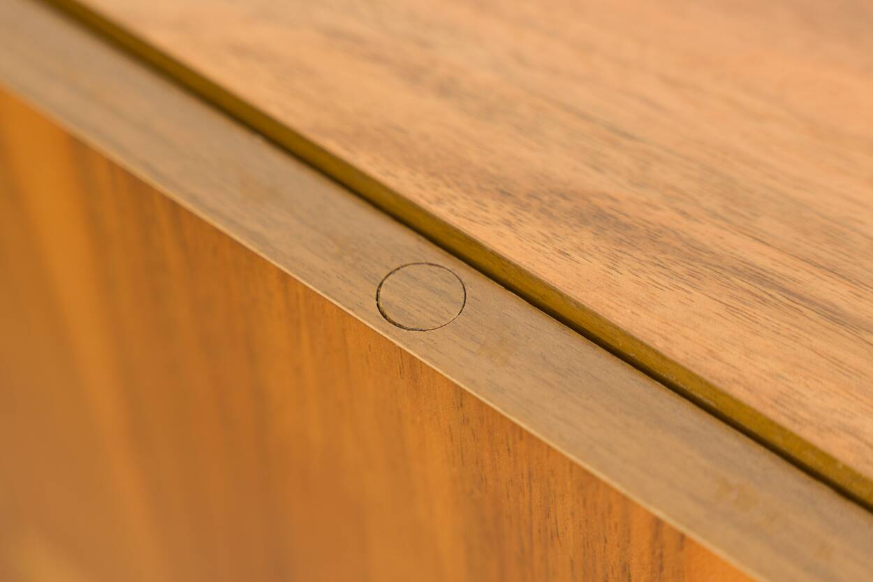 Grand buffet Mid-Century en noyer