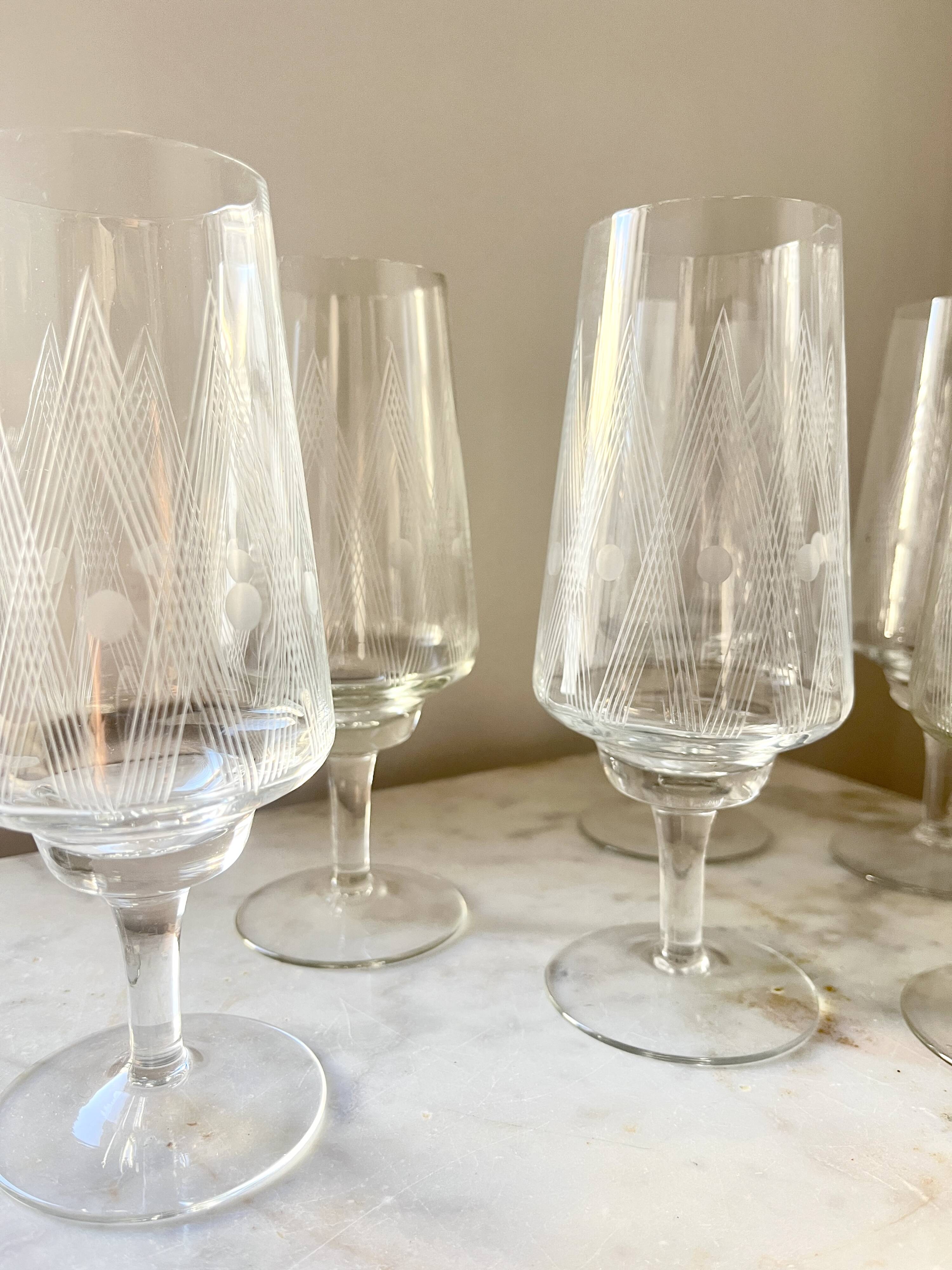 Vintage Set of 6 Etched Crystal Glasses for Wine or Cocktail,  1960s Mid-Ce