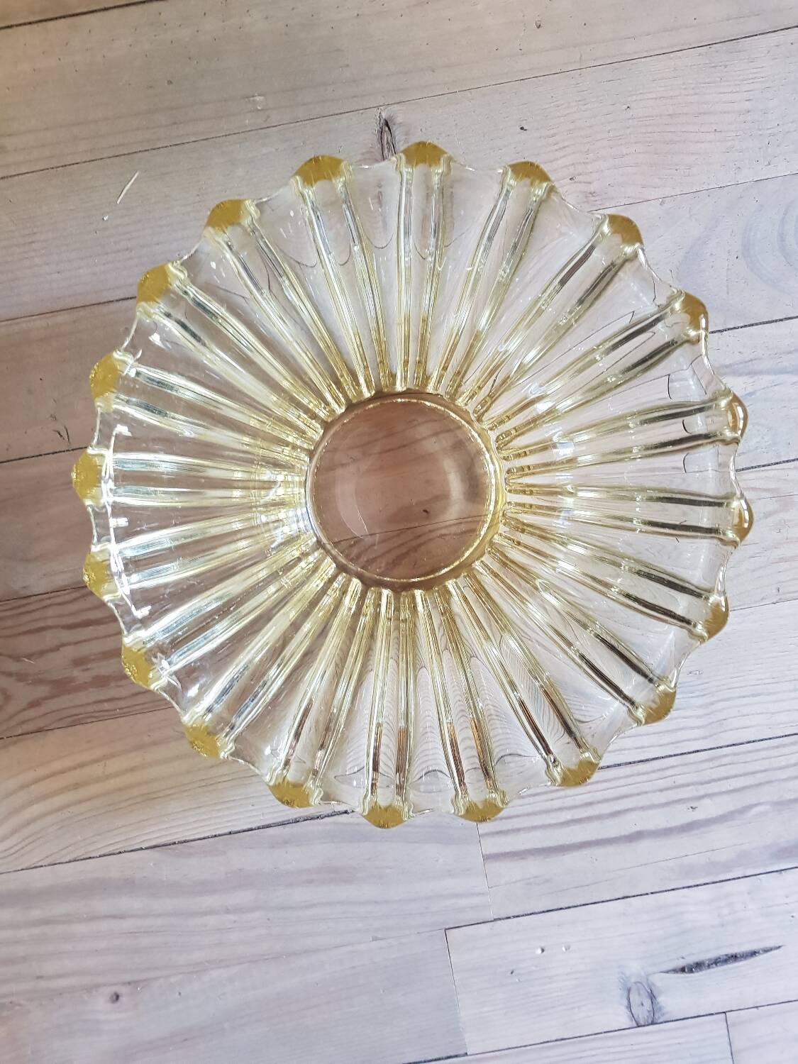 Bowl by Pierre D'Avesn
