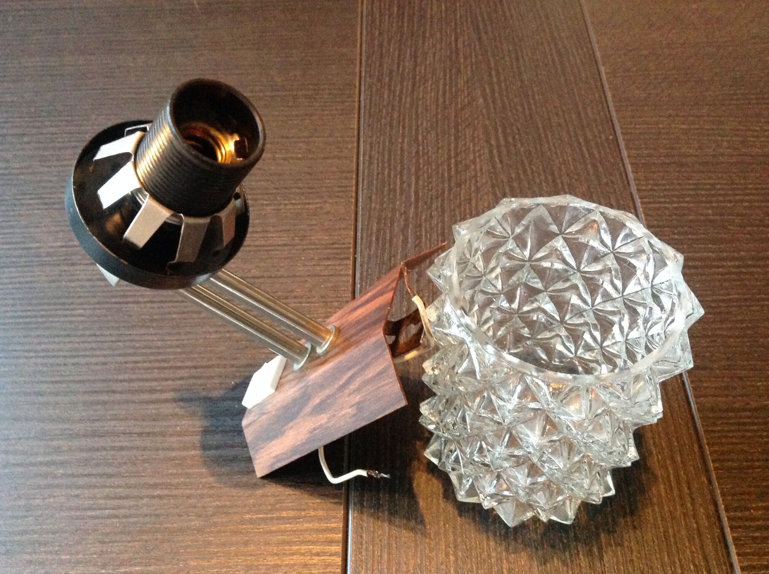 Structured glass wall lamp / vintage 60s-70s