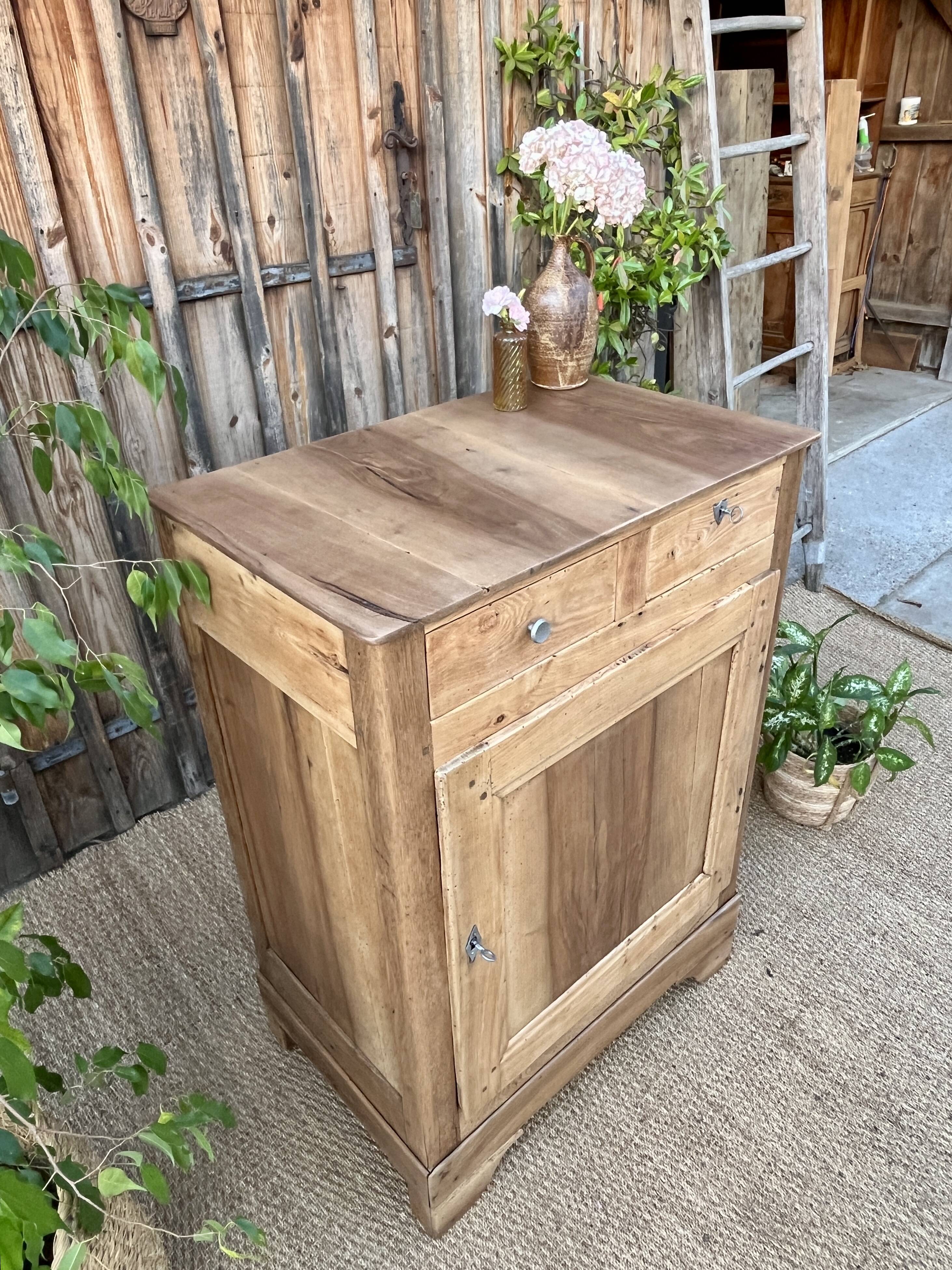 Country-style jam buffet