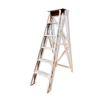 Retro painter stepladder