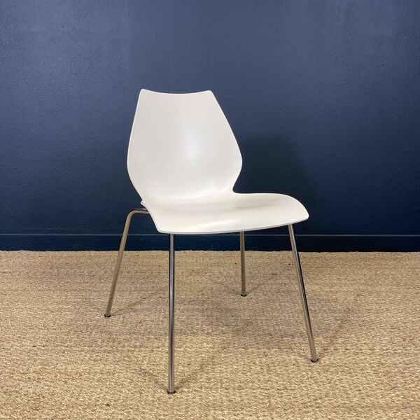Ensemble de 4 chaises Maui blanches par Magistretti pour Kartell années 2000 Italie