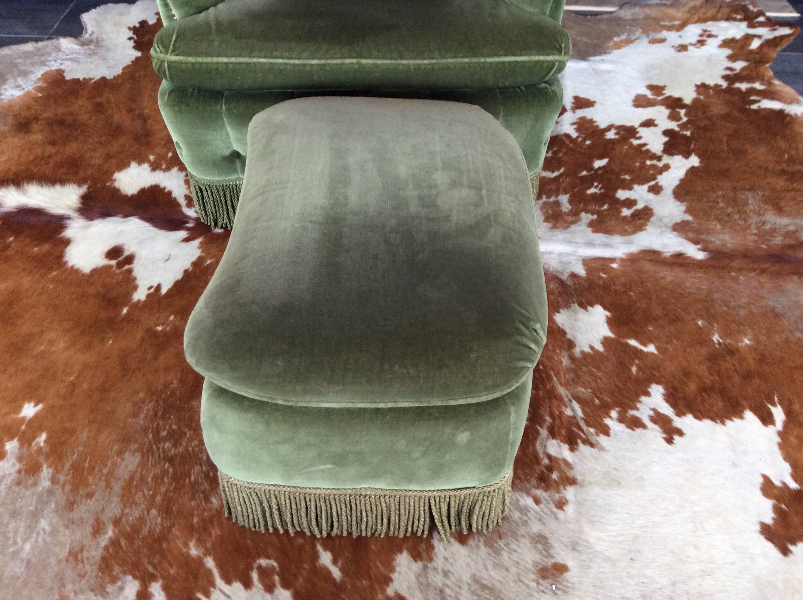 Fauteuil crapaud et repose-pieds