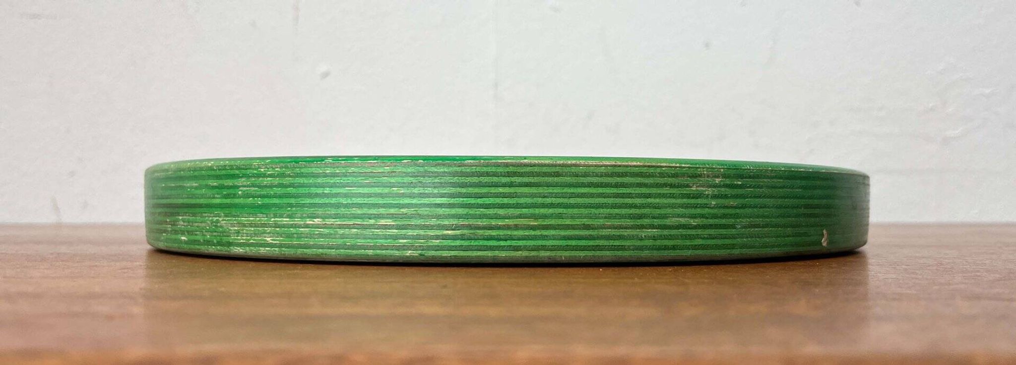 Modern mid-century bowl in wood by Paavo Asikainen, Finland, 1960s.