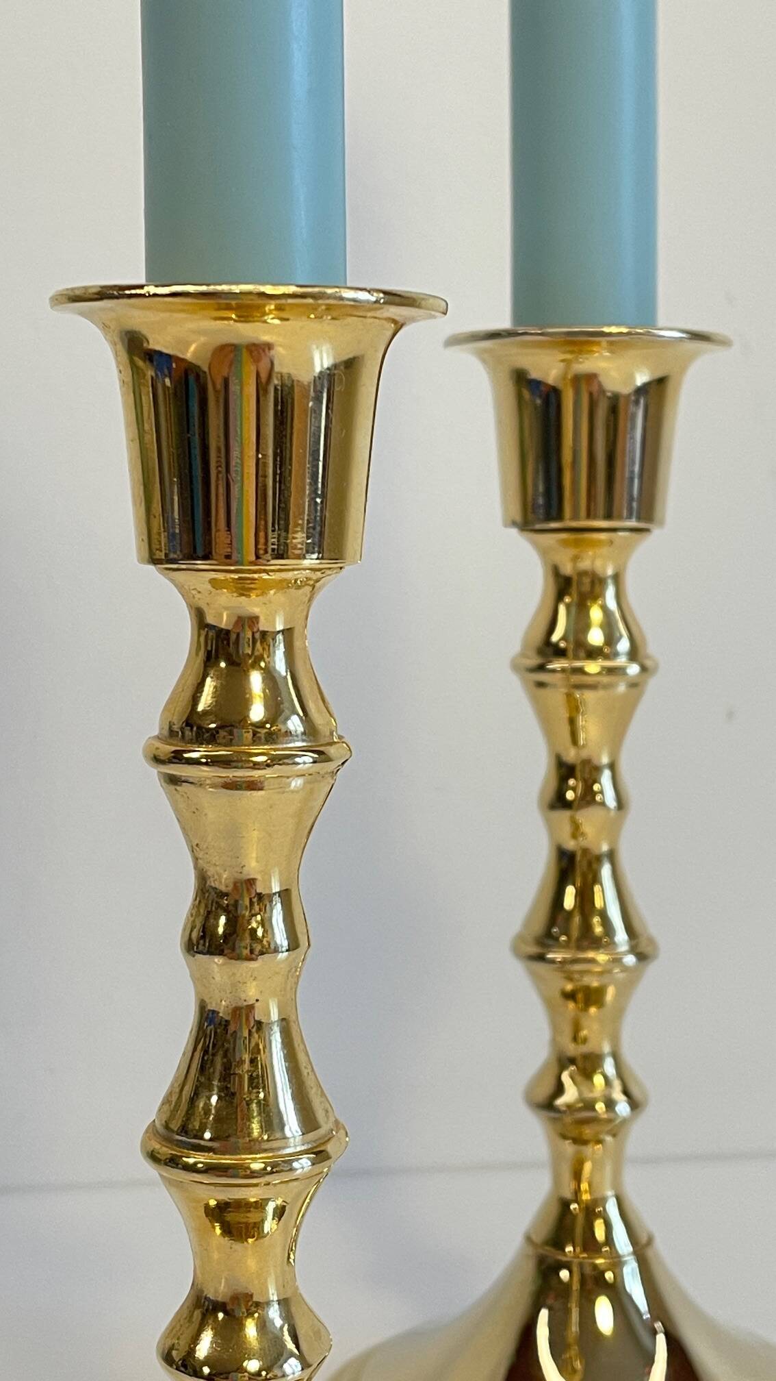 Paire de bougeoirs métal doré vintage
