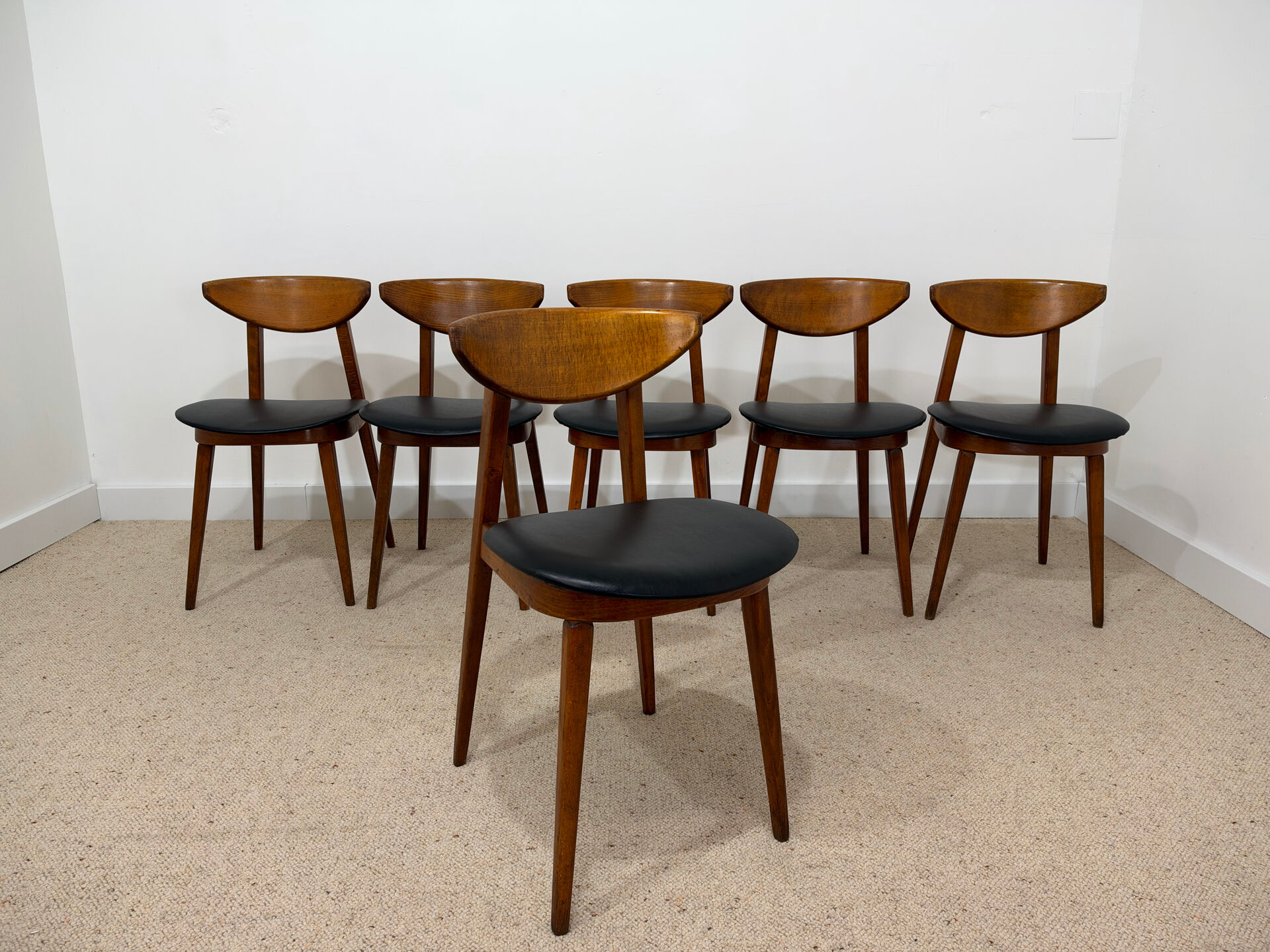 6 Fontania chairs attributed to Baumann – 1960s