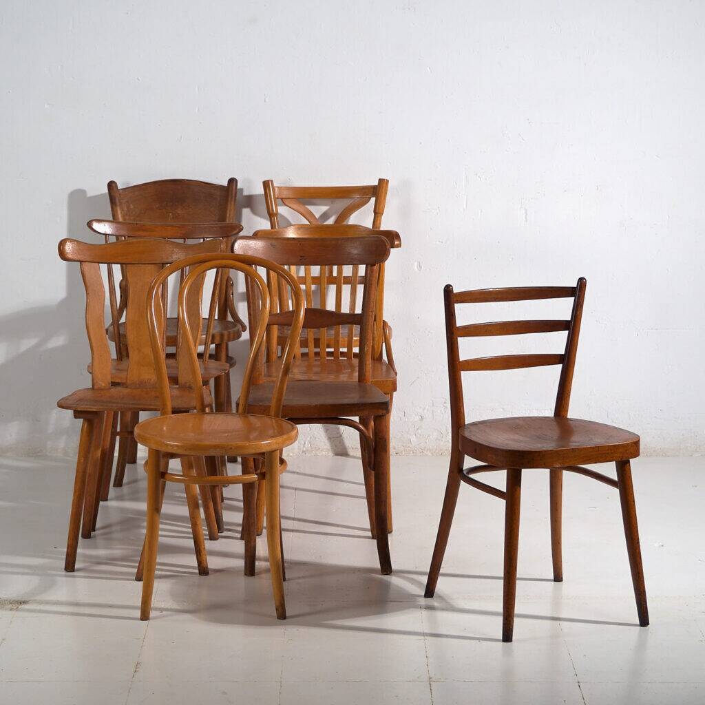 Vintage dining chairs Thonet / TON (c.1920-1950). Set of 8 pieces.