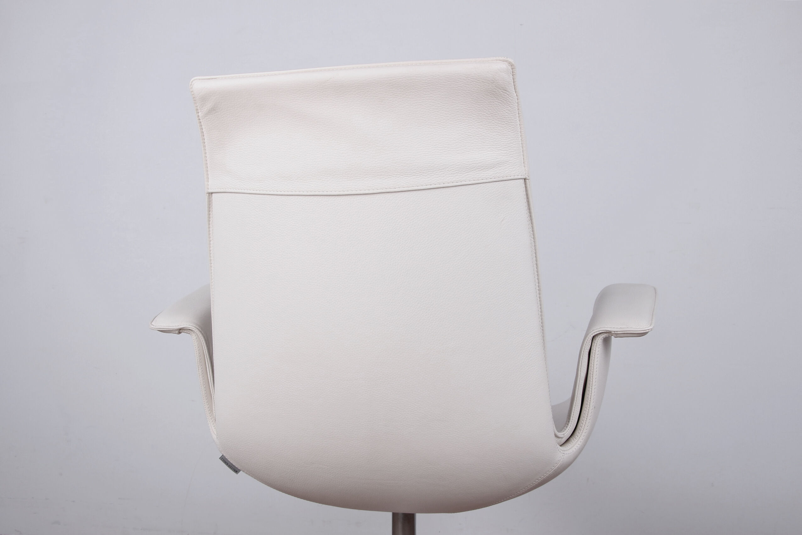 Danish armchair in White Leather and Steel, model FK 6725 or "Tulip chair" by Preben Fabricius.