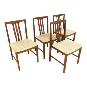 Set of 4 Scandinavian beech chairs, Helmer Petterssons Möbelaffär, Markaryd, Sweden, 1960