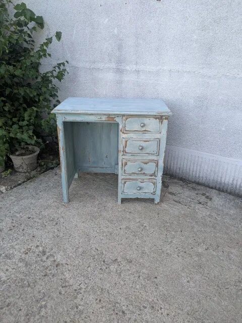 Adult desk