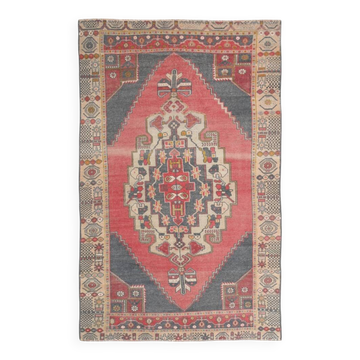 Tapis Anatolien Vintage – Grand Motif Central, Tissé Main, 136x224 Cm