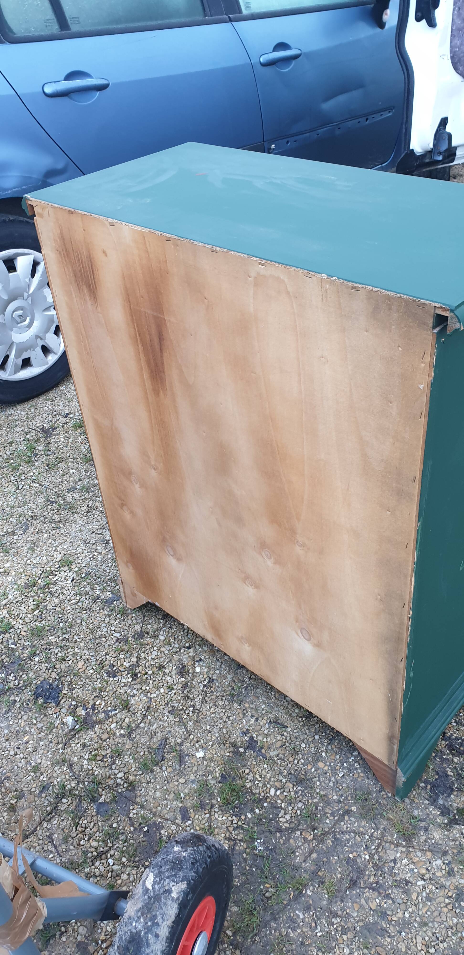 Contemporary 5-drawer chest of drawers