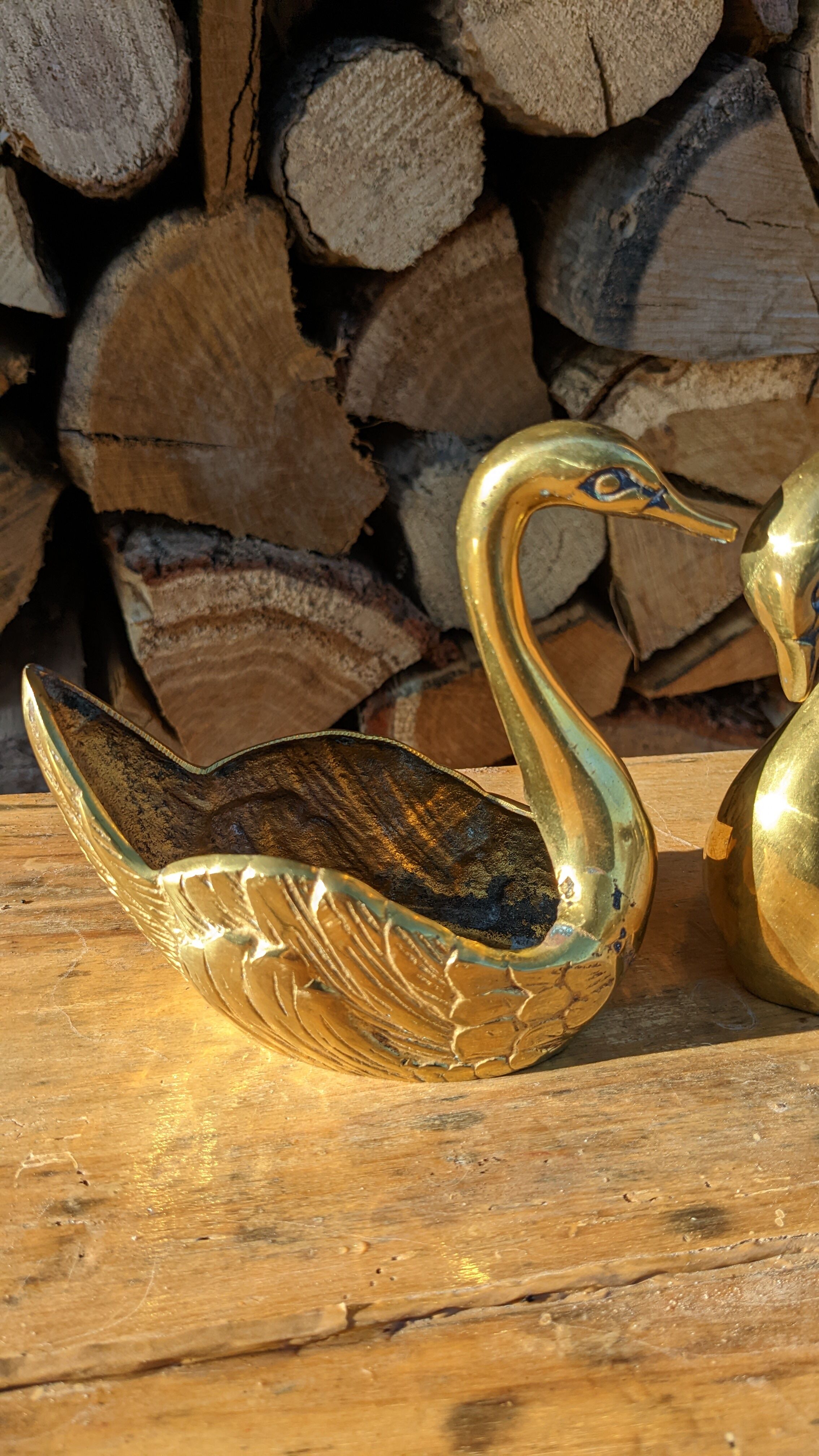 Duo de cygnes en laiton doré