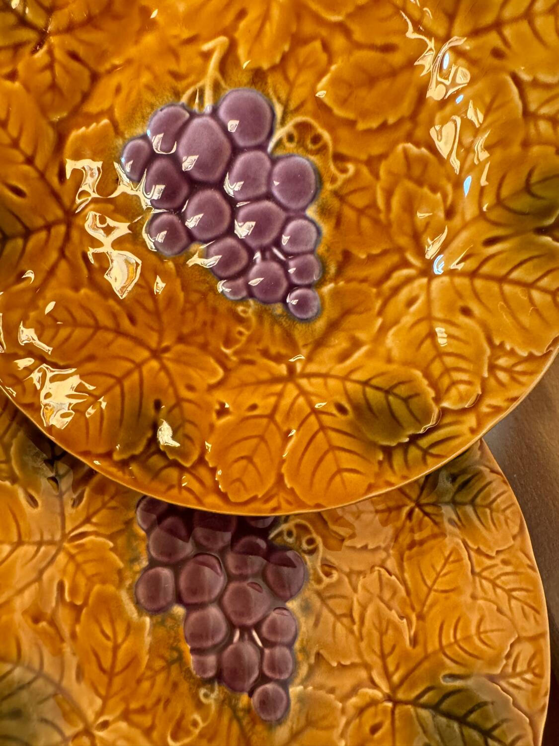 Old barbotine dessert service