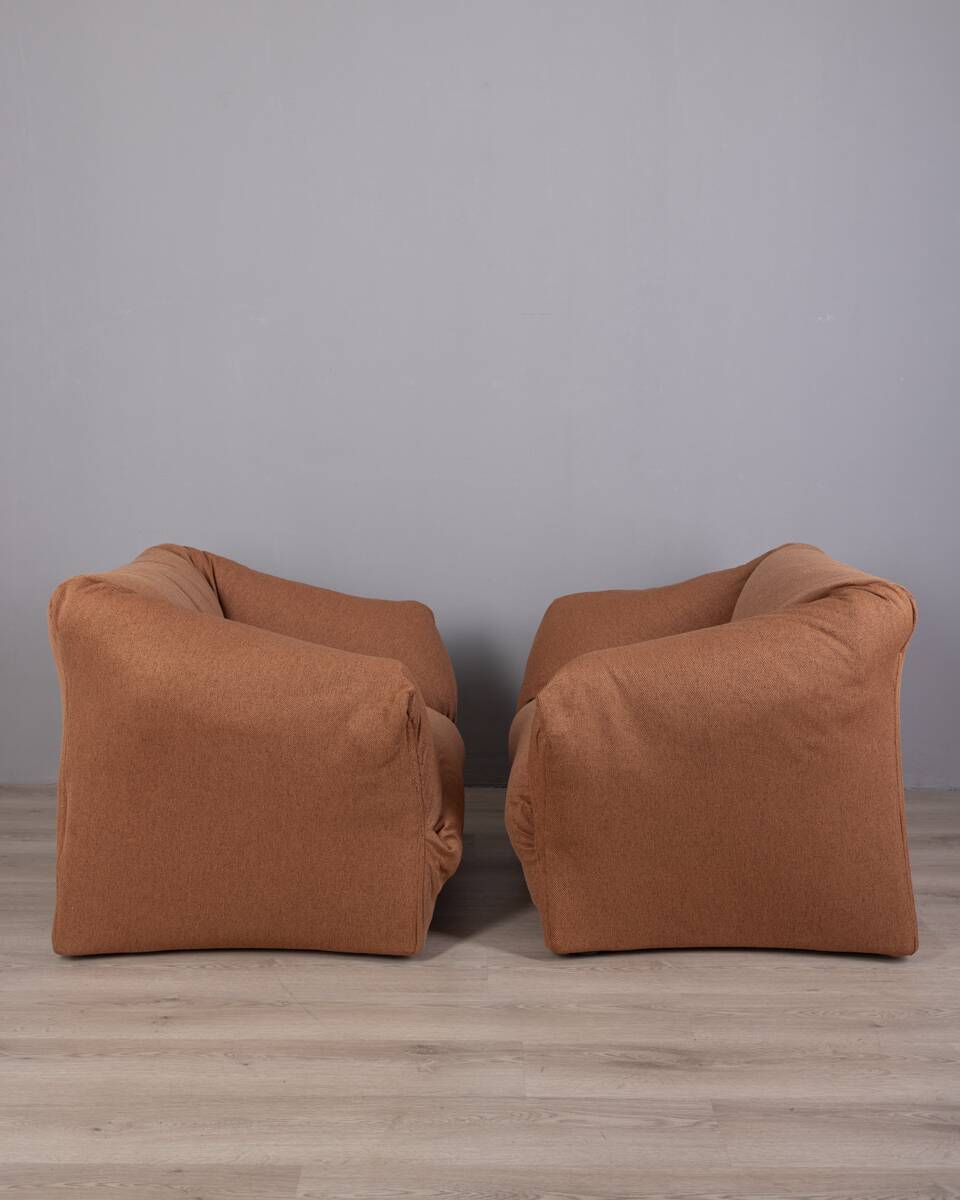 PAIR OF VINTAGE 1970S “TENTAZIONE” ARMCHAIRS DESIGNED BY MARIO BELLINI FOR