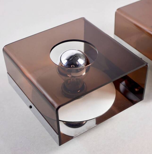 pair of 2 plexiglass wall lights, Disco model, by Jocelyne Trocmé, design 1970.