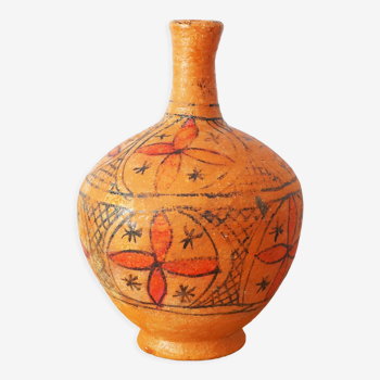 Vase Berbère ancien en terre cuite peinte