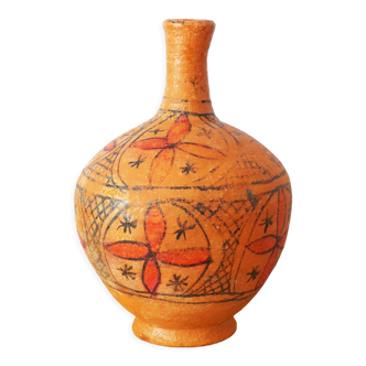 Vase Berbère ancien en terre cuite peinte