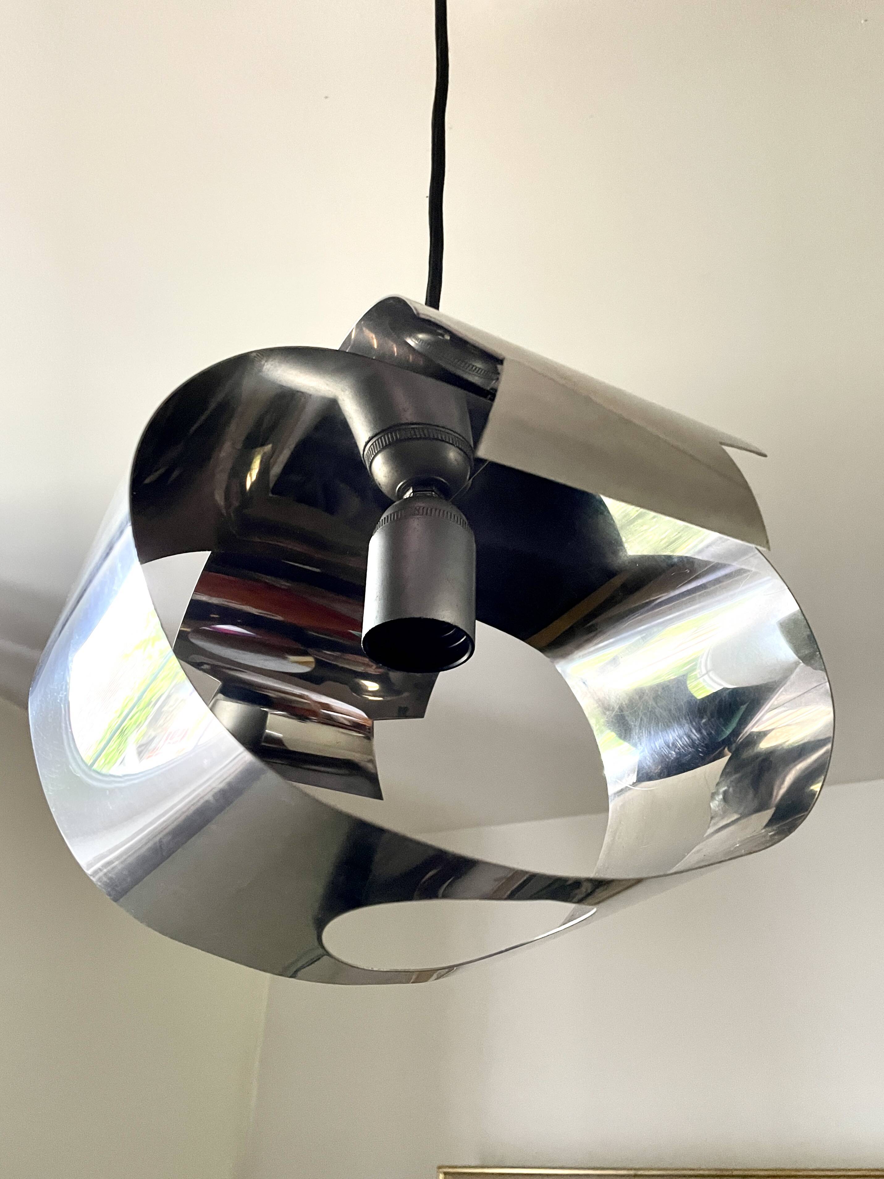 Suspension space age en chrome 1970