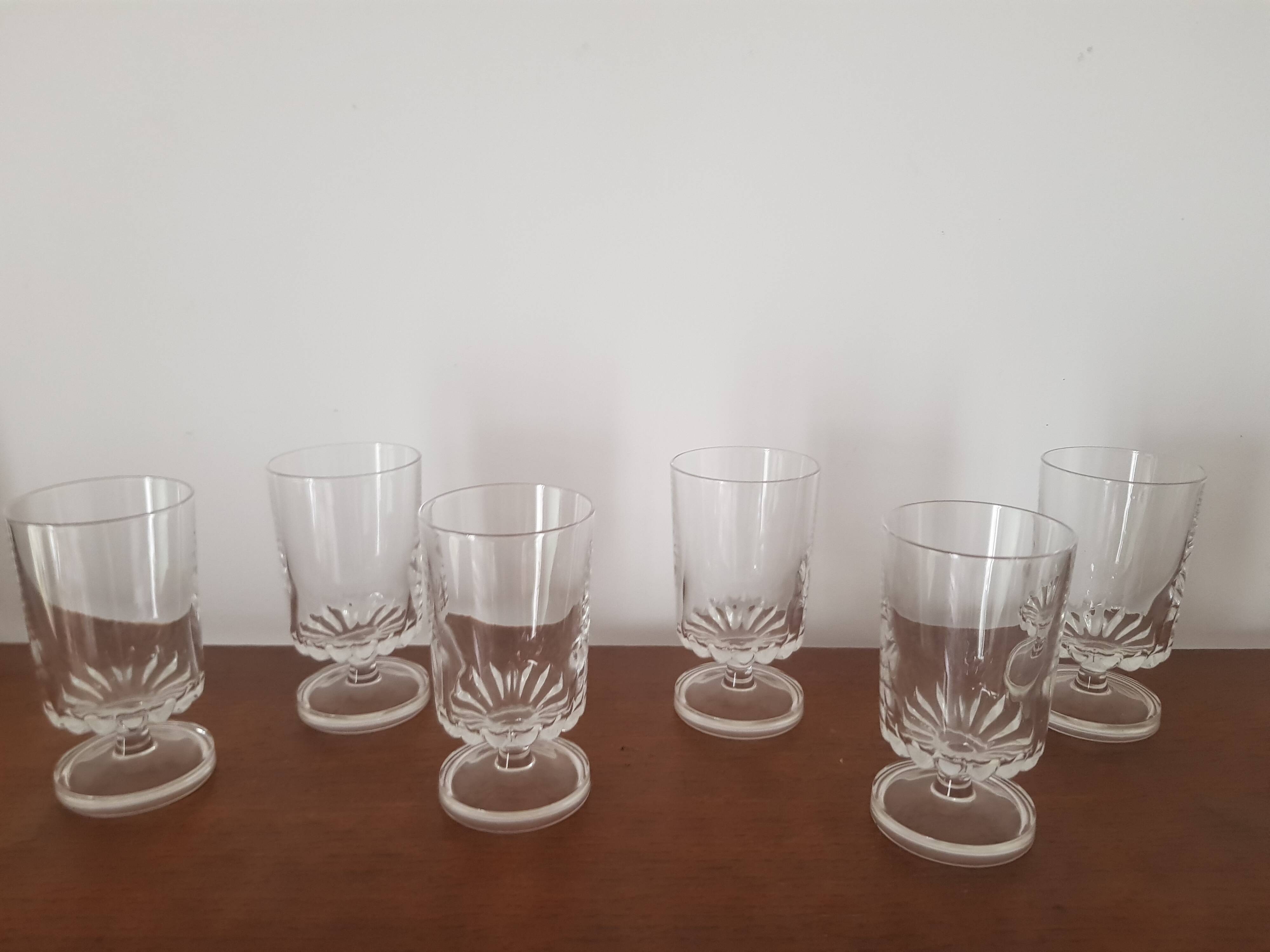 Set of 6 cavalier stemmed glasses
