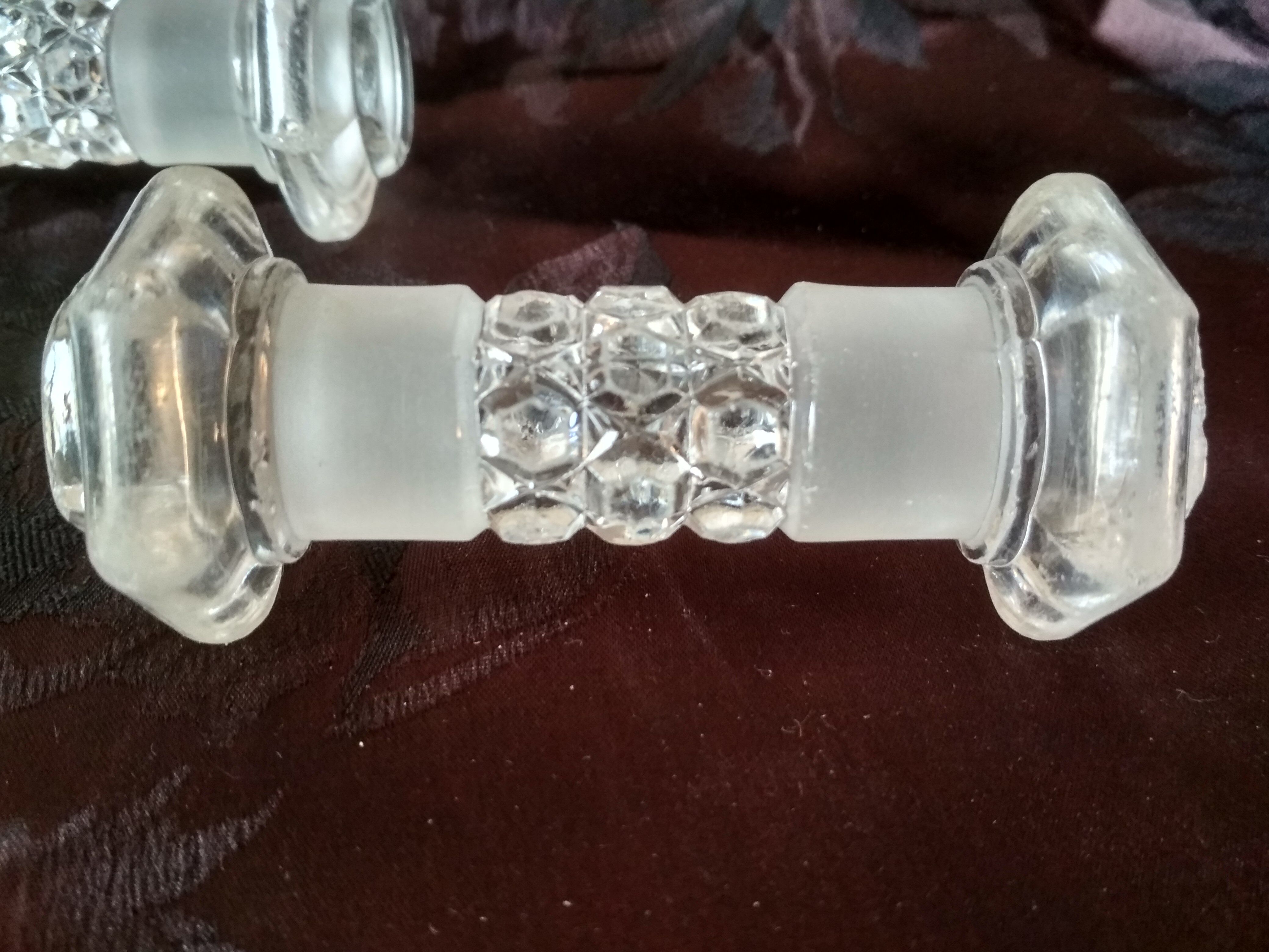 5 cut crystal knife holders