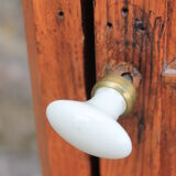 Corner store showcase