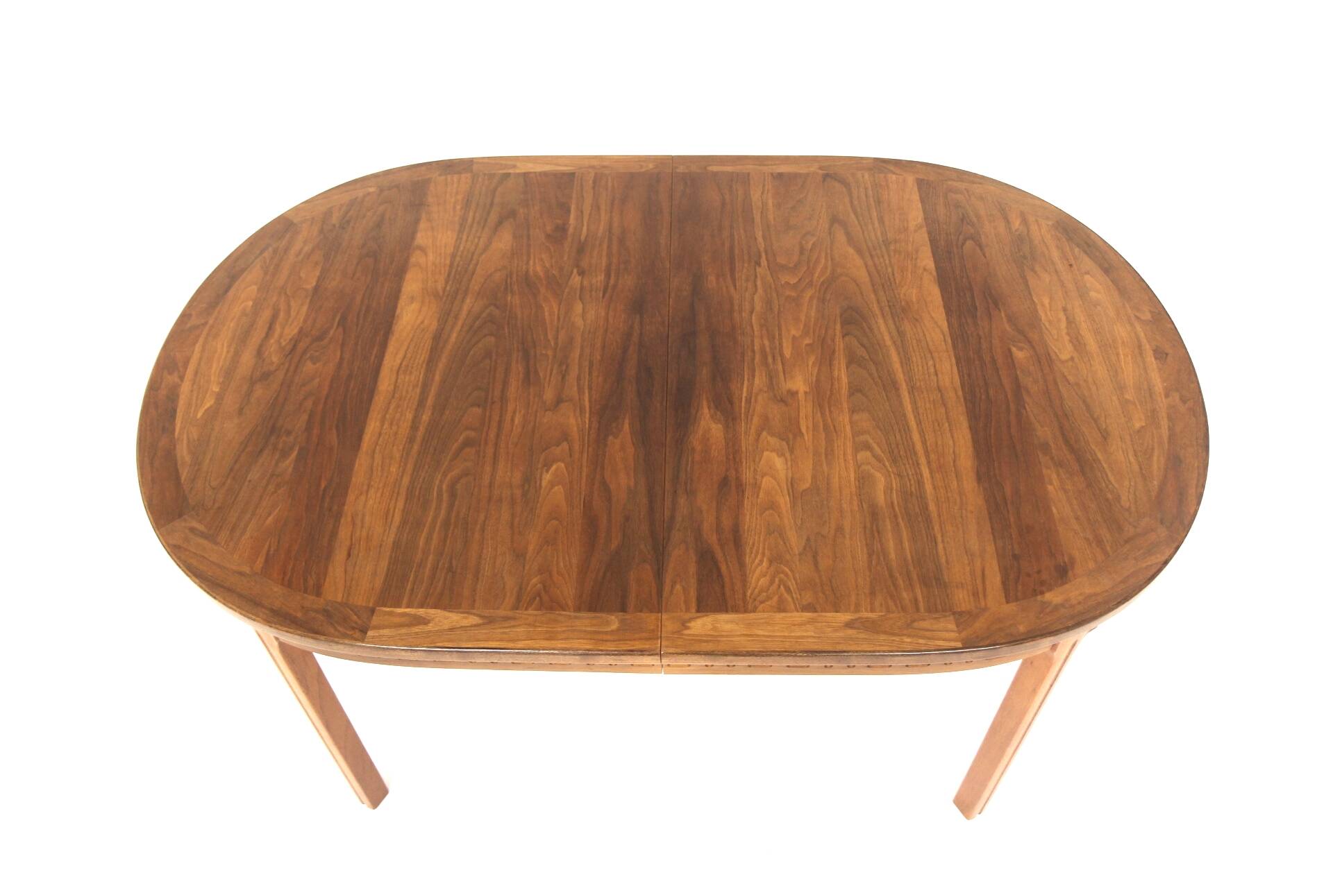 Table de salle à manger en noyer, "Rimbo" L-B Design Group,Troeds, Bjärnum, Suède,