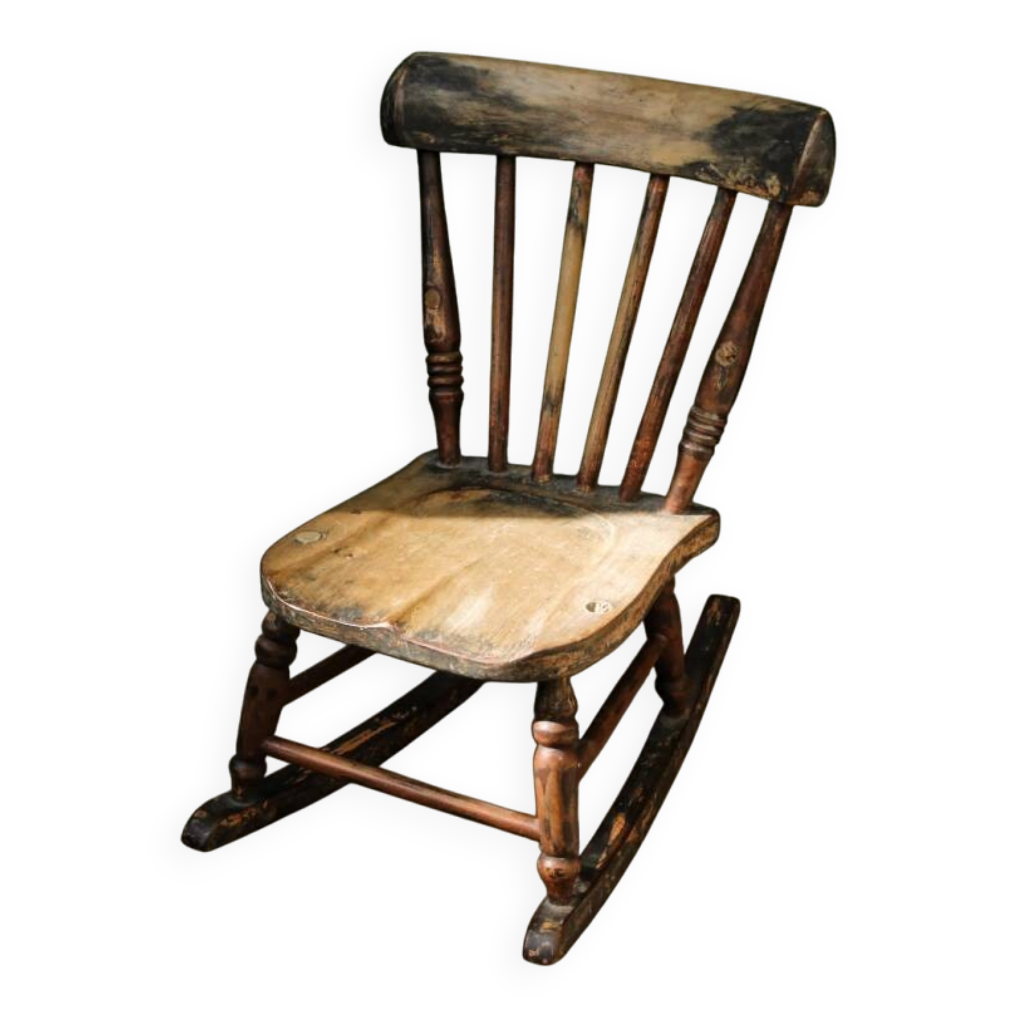 Rocking chair pour enfant en hêtre patiné, 19ème siècle