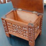 Coffret en bois vintage année 50 en bois sculpté