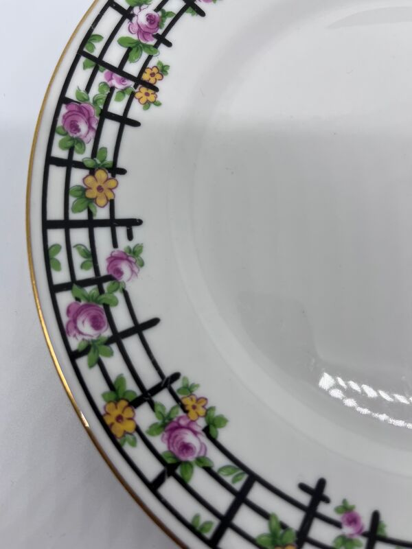 12 assiettes en porcelaine charbon et poirier
